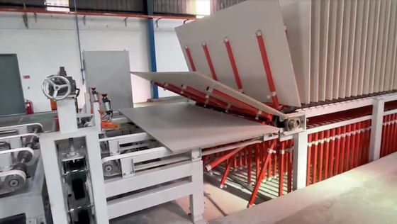 購入 MDF ショートサイクルのラミネーションプレイスボード製造 ホットプレスマシン 48FT サイズ online manufacture